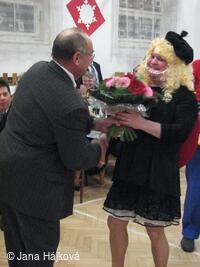 Obecní ples - hledá se královna