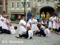 * Z DĚNÍ VE MĚSTĚ
