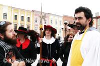 * Z DĚNÍ VE MĚSTĚ